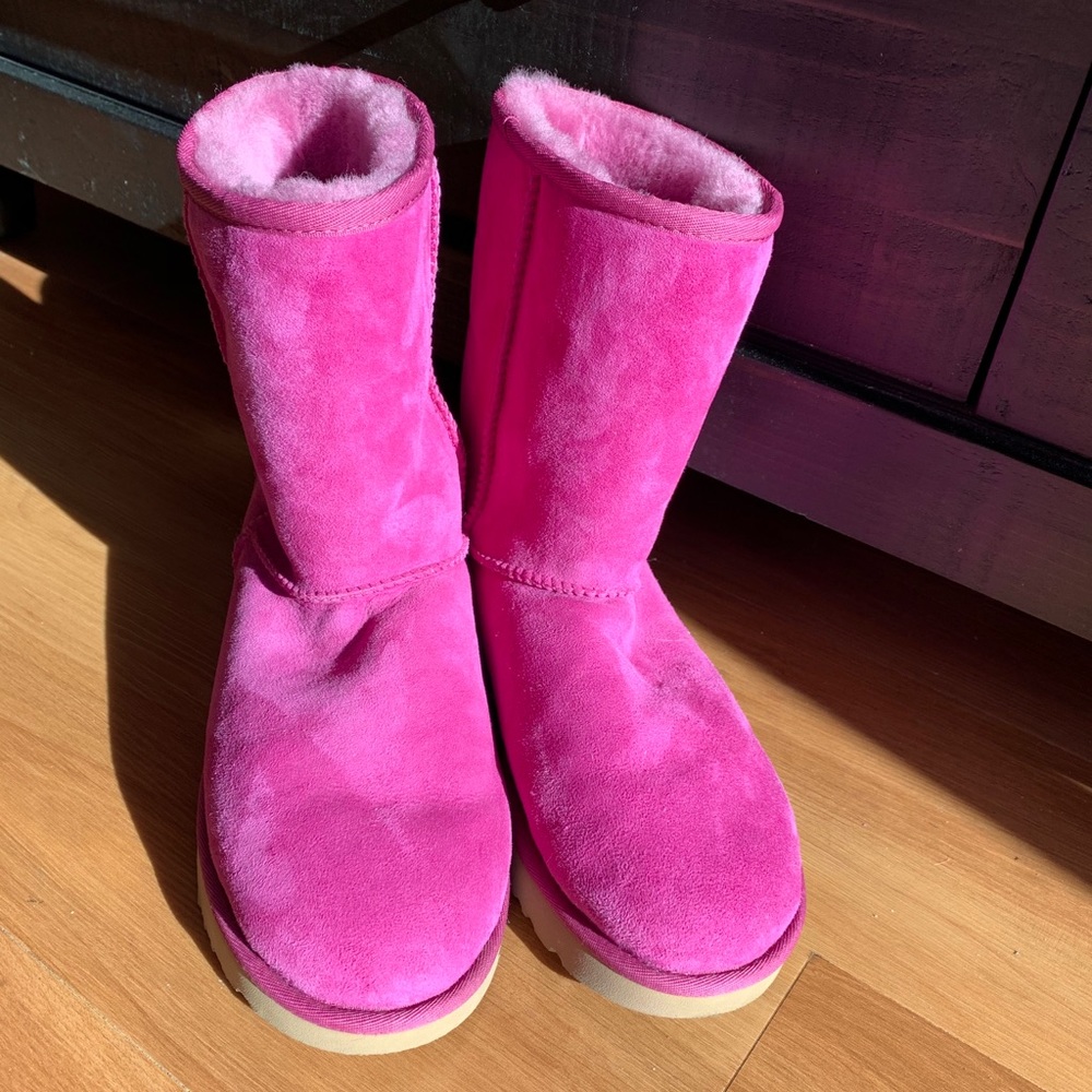 Pink UGGs perfect for gifting!